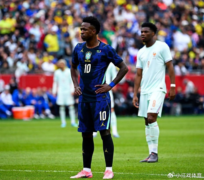 法国2-1逆转巴西 姆巴佩双响助高卢雄鸡热身赛告