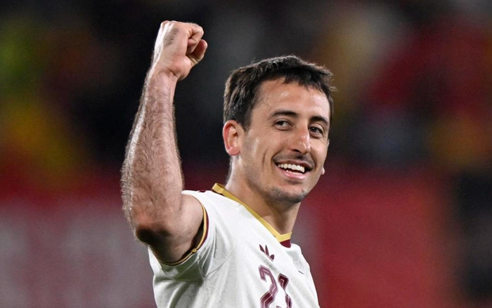 西班牙3-0横扫塞尔维亚 奥亚萨瓦尔梅开二度助球