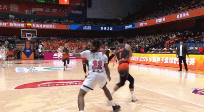 广东男篮不敌山东 外援表现成胜负关键